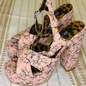 IRON FIST HEELS (skulls)